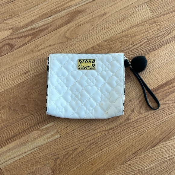 Betsey Johnson clutch purse - Picture 1 of 4